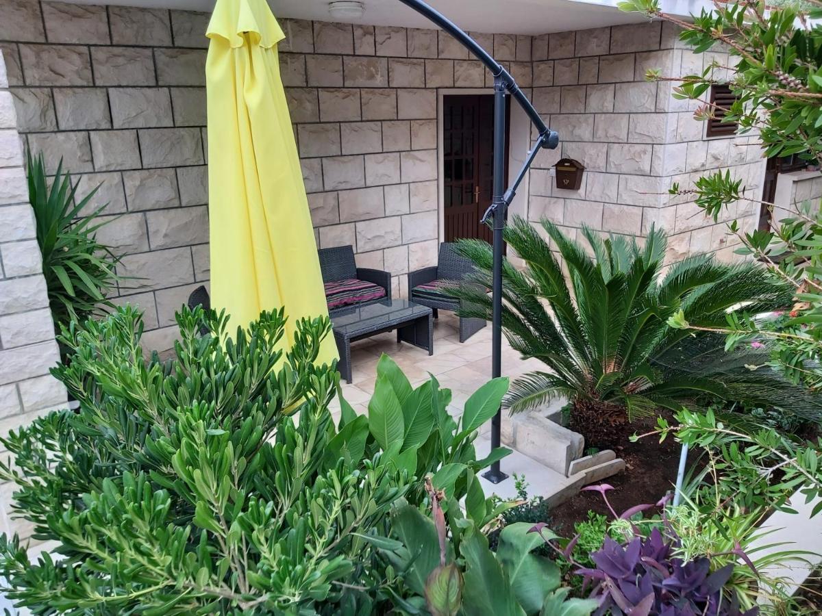 Apartment Brandel * Croatia * Brac * Selca * Puntinak Exterior foto